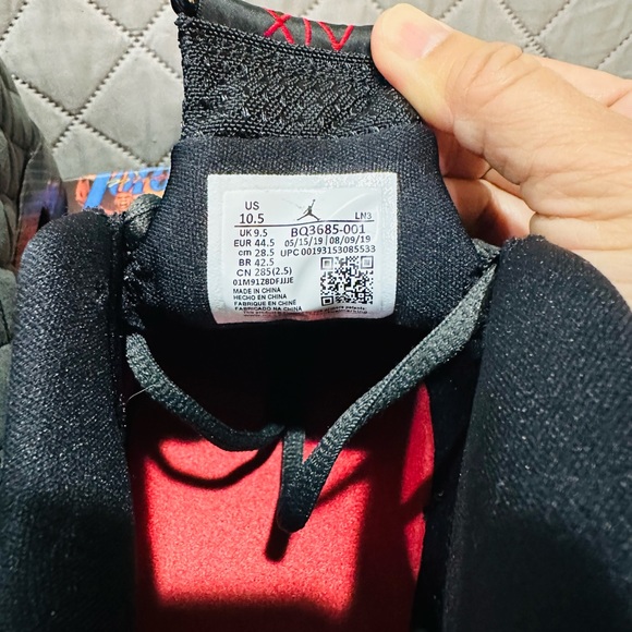 Brand New Air Jordan 15 Retro SE- size men’s 10.5. Never worn-original box. - Picture 3 of 10